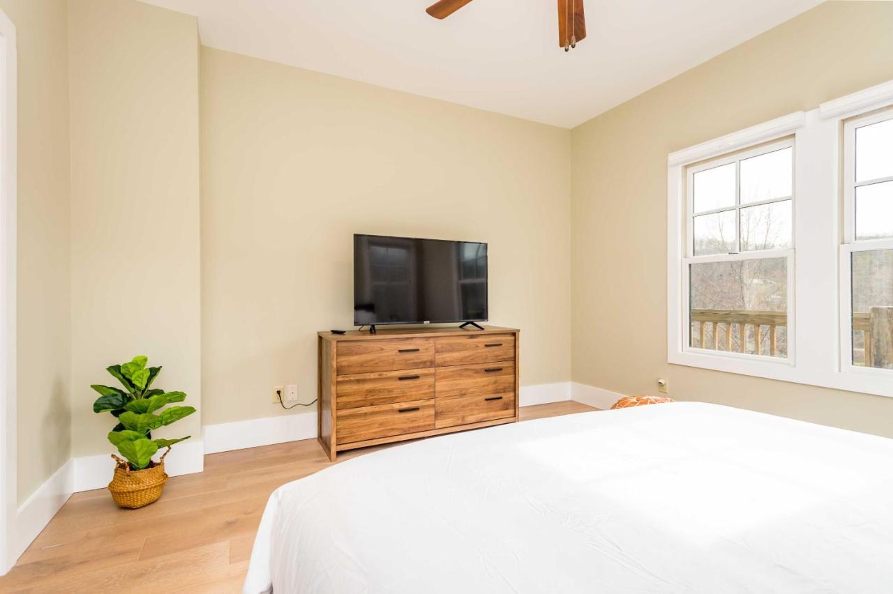 Cullowhee Home With Game Room, Wraparound Decks Exteriör bild